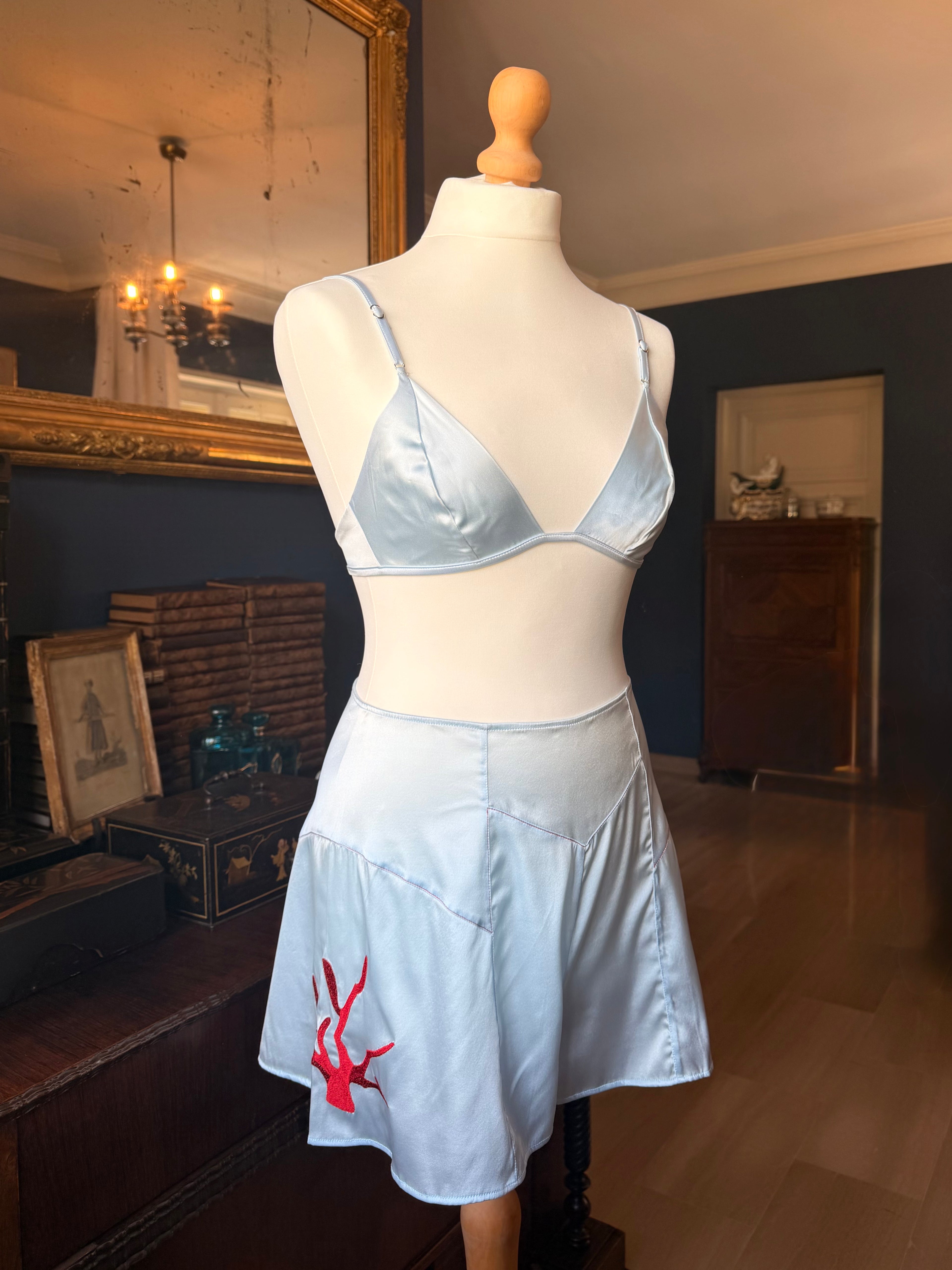 Amalia Silk and Coral Embroidery Shorts - Mother of Pearl